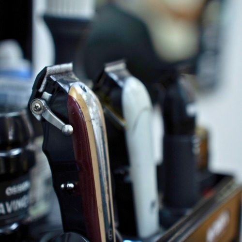 Máquinas de peluquería profesional - barbería Mogan’s Sevilla
